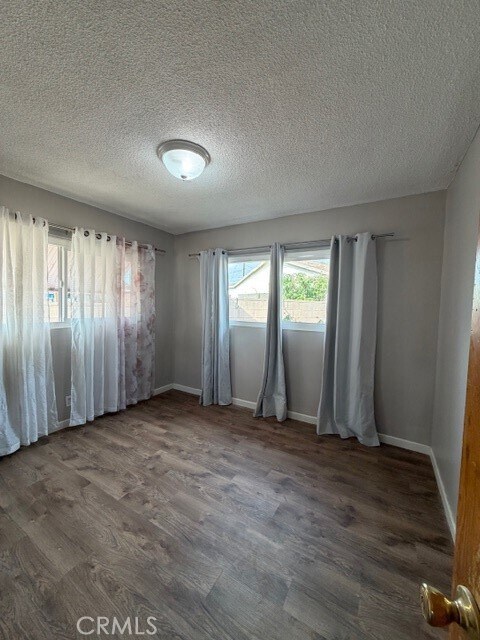 Building Photo - 8653 Norwood Pl