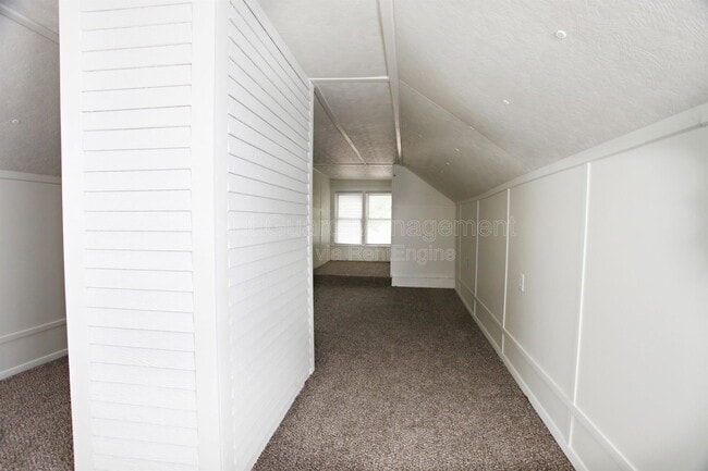 Building Photo - 706 S Pattie St