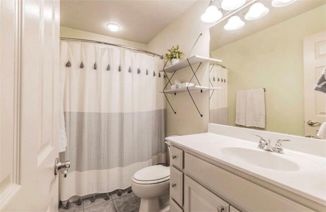 Building Photo - 3 bedroom 2 bath home in FAY, extra cared for, 2carG, fenced yard