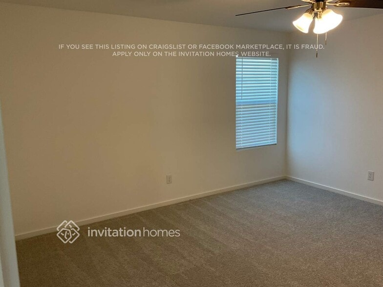 Building Photo - 923 Carrick Dr