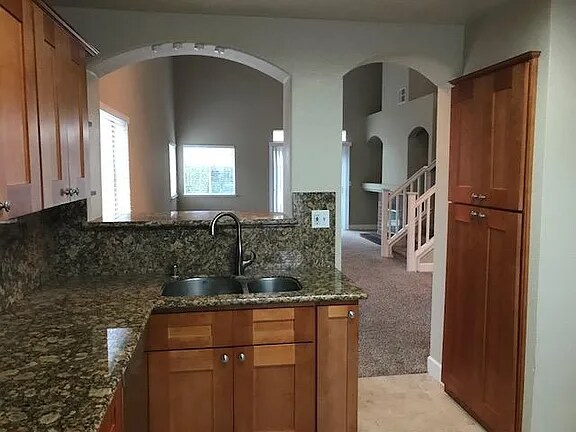 Building Photo - 5640 Vintage Cir