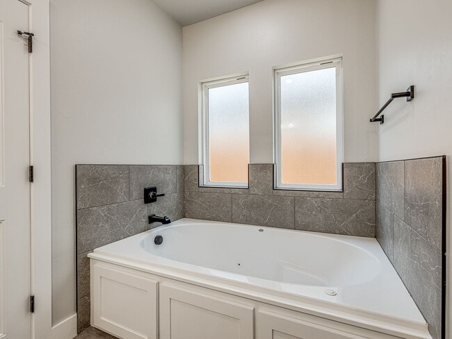 Building Photo - Stunning Brand New Build + Deerk Creek Sch...