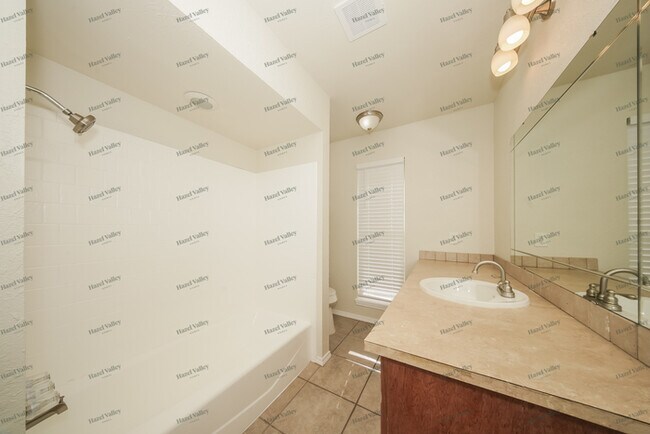 Building Photo - 10205 Glascow Dr