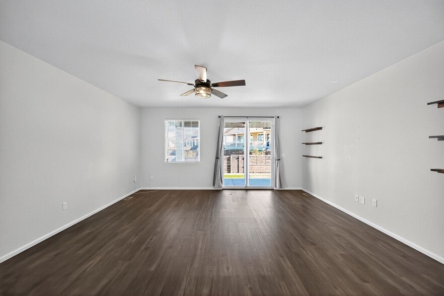 Building Photo - 288 S Robertsdale St