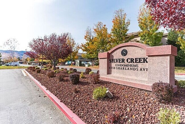 Building Photo - NW Reno Luxury 3 Bedroom Condo - Fitness Center, Pool, Club House