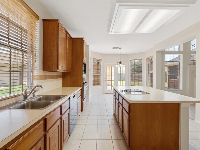 Building Photo - 23334 Fairbranch Dr