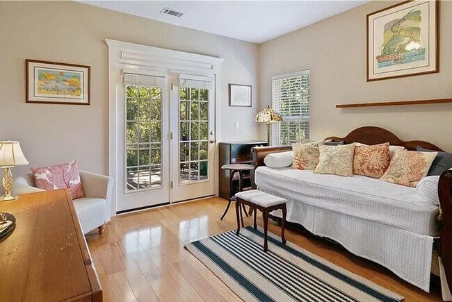 Building Photo - Beautiful 3 bedroom 2 bath home