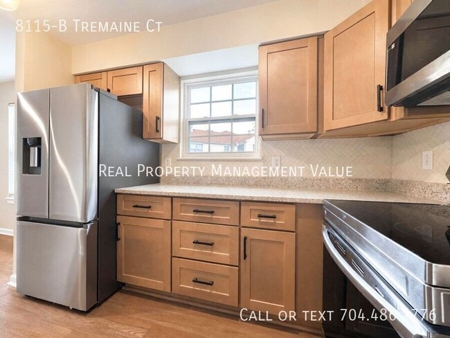 Building Photo - 8115 Tremaine Ct