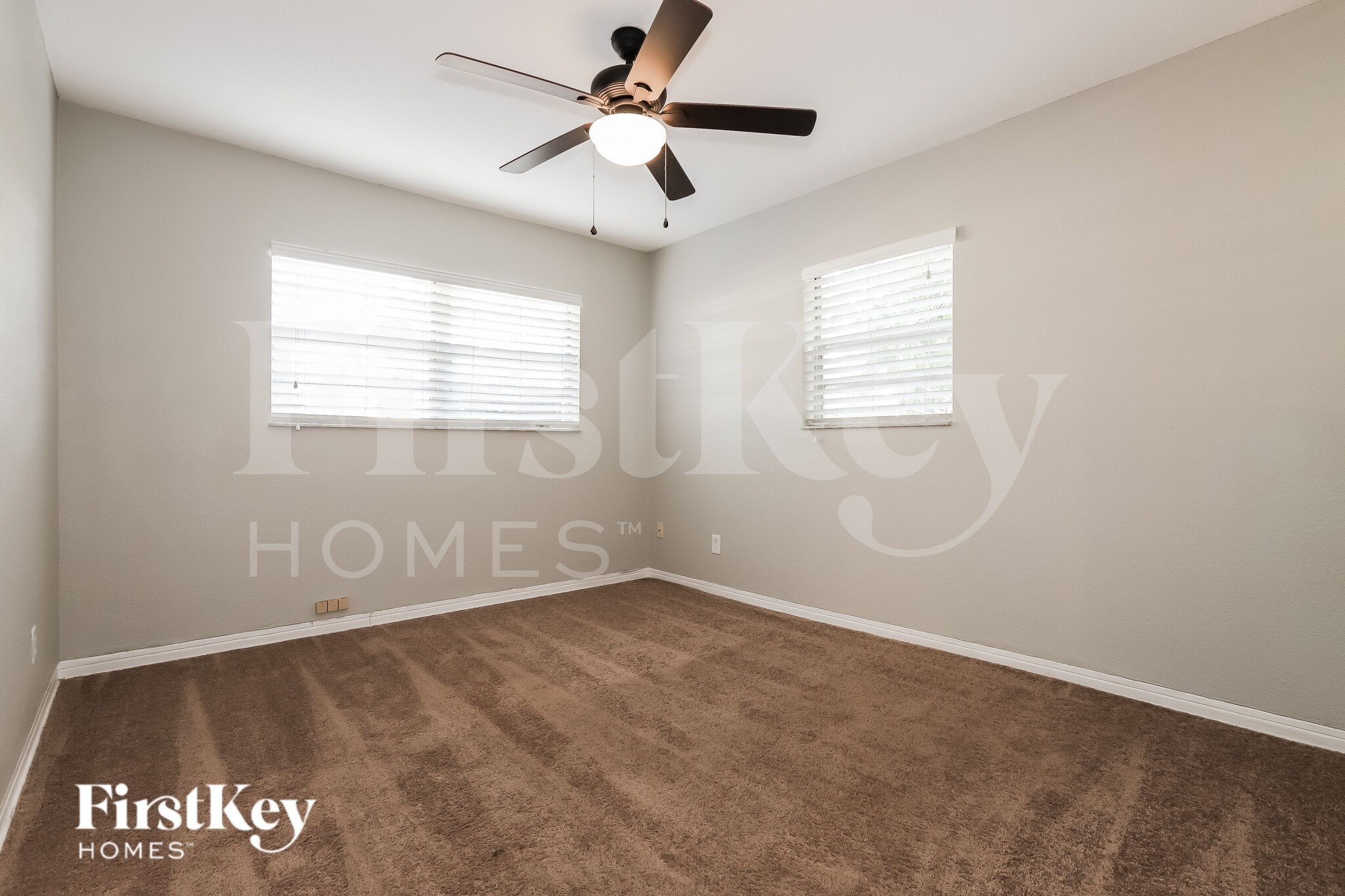 Building Photo - 5860 Cedar St NE