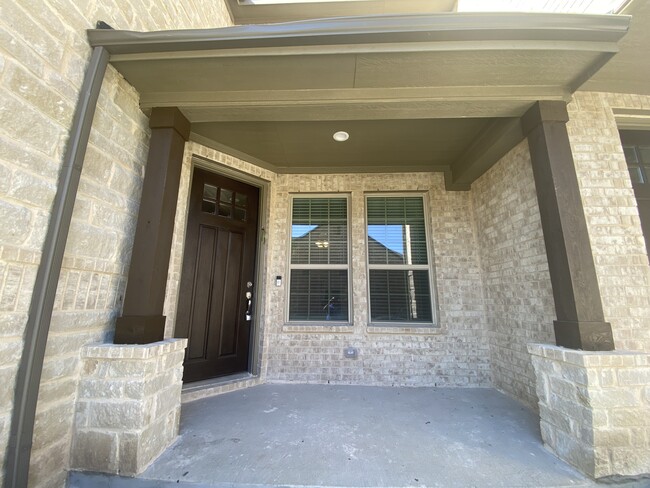 Front Entrance Patio - 5509 Crosby Dr