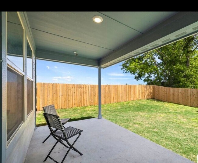 Building Photo - 1711 Merritt St