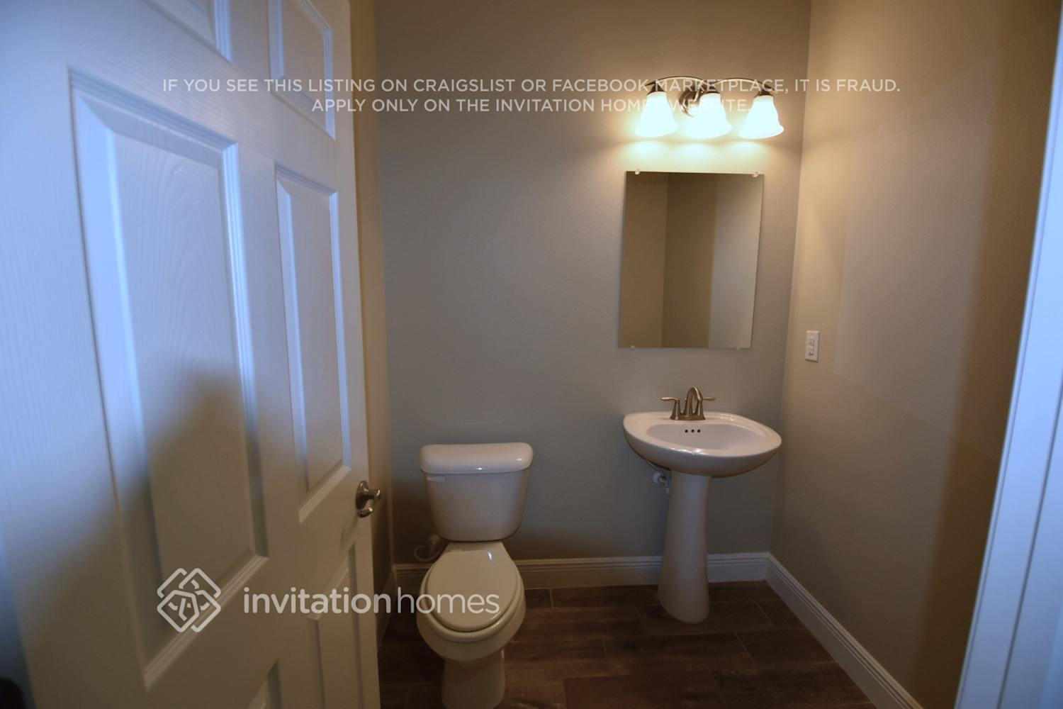 Building Photo - 1892 Tonka Terrace