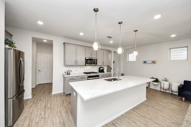Building Photo - 3116 Dakota Falls Dr
