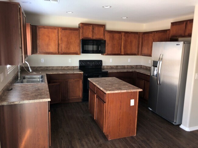 Building Photo - Beautiful Copper Basin Home