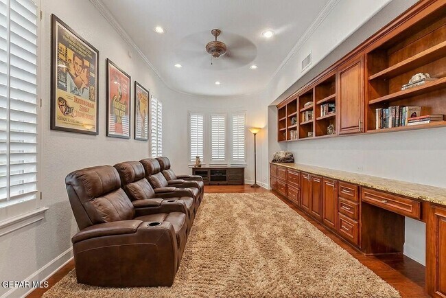 Building Photo - 6528 Calle Placido Dr