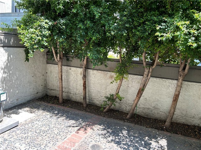 Building Photo - 21 Brownfield Ln