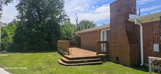 Building Photo - 4 Sewanee Cir