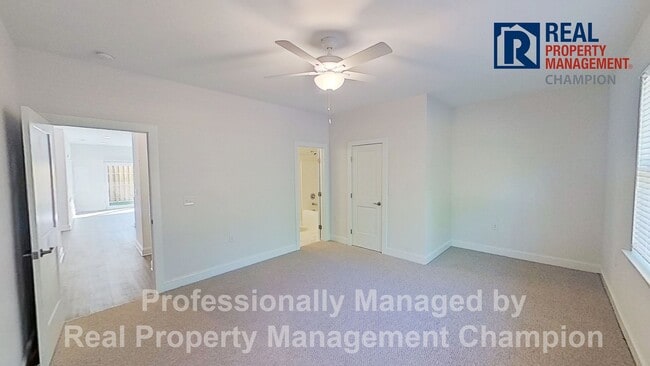 Building Photo - Newly Constructed Luxury Townhomes in Porters Neck