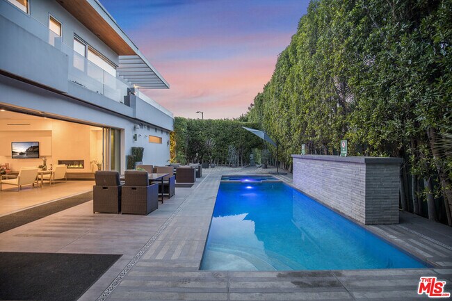 Building Photo - 6379 Colgate Ave