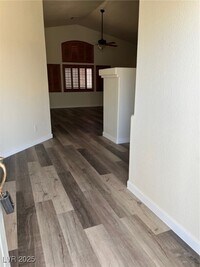 Building Photo - 512 W Bright Lights Ave