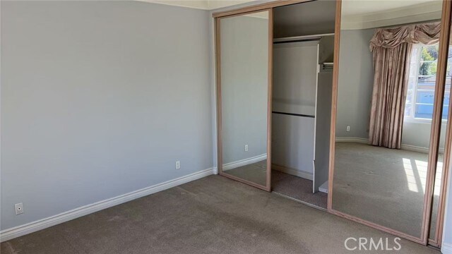 Building Photo - 11 E Rodell Pl