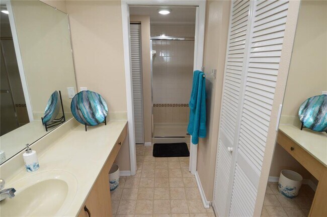 Building Photo - 1316 Pasadena Ave S