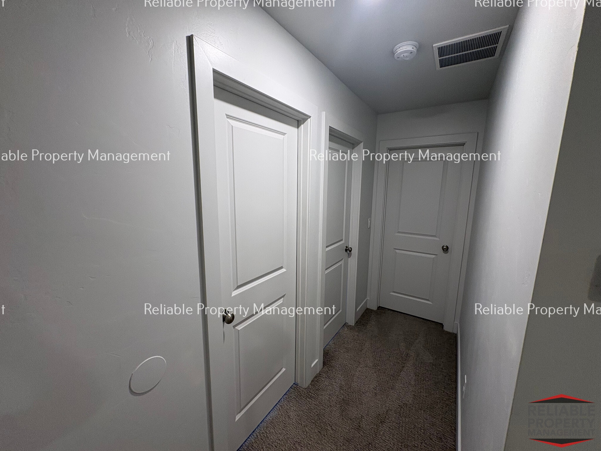 Building Photo - 156 S Emery Ln