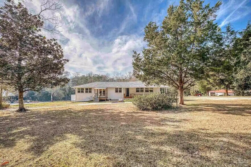 Building Photo - 2371 Le Ruth Dr