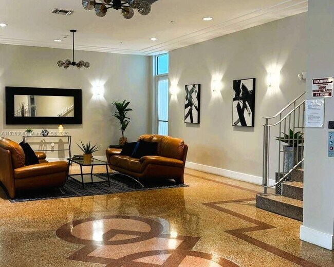 Building Photo - 7326 Collins Ave