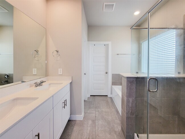 Building Photo - 8401 Hazel River Dr