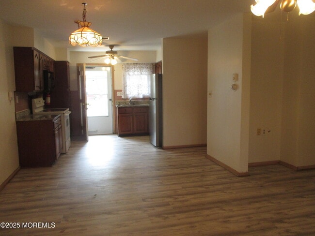 Building Photo - 89D Dorchester Dr