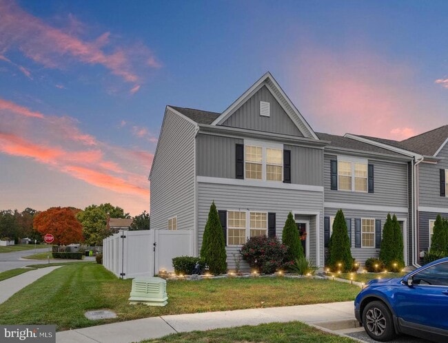 Building Photo - 1901 Graymount Way