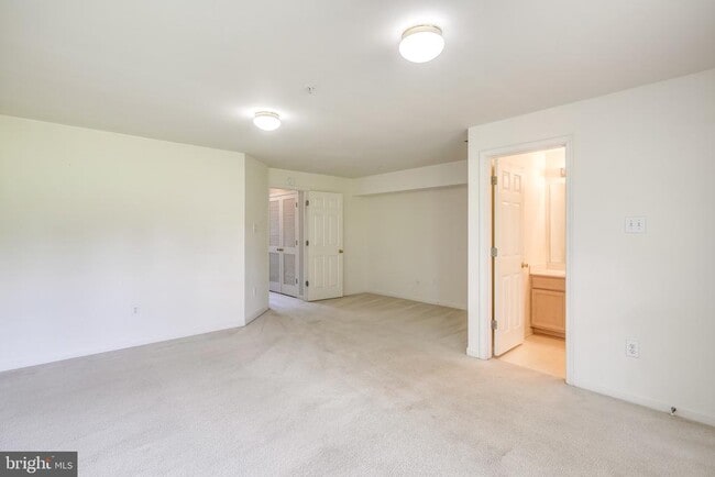 Building Photo - 2702 Snowmill Ct