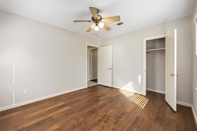 Building Photo - 6713 Barney Rd