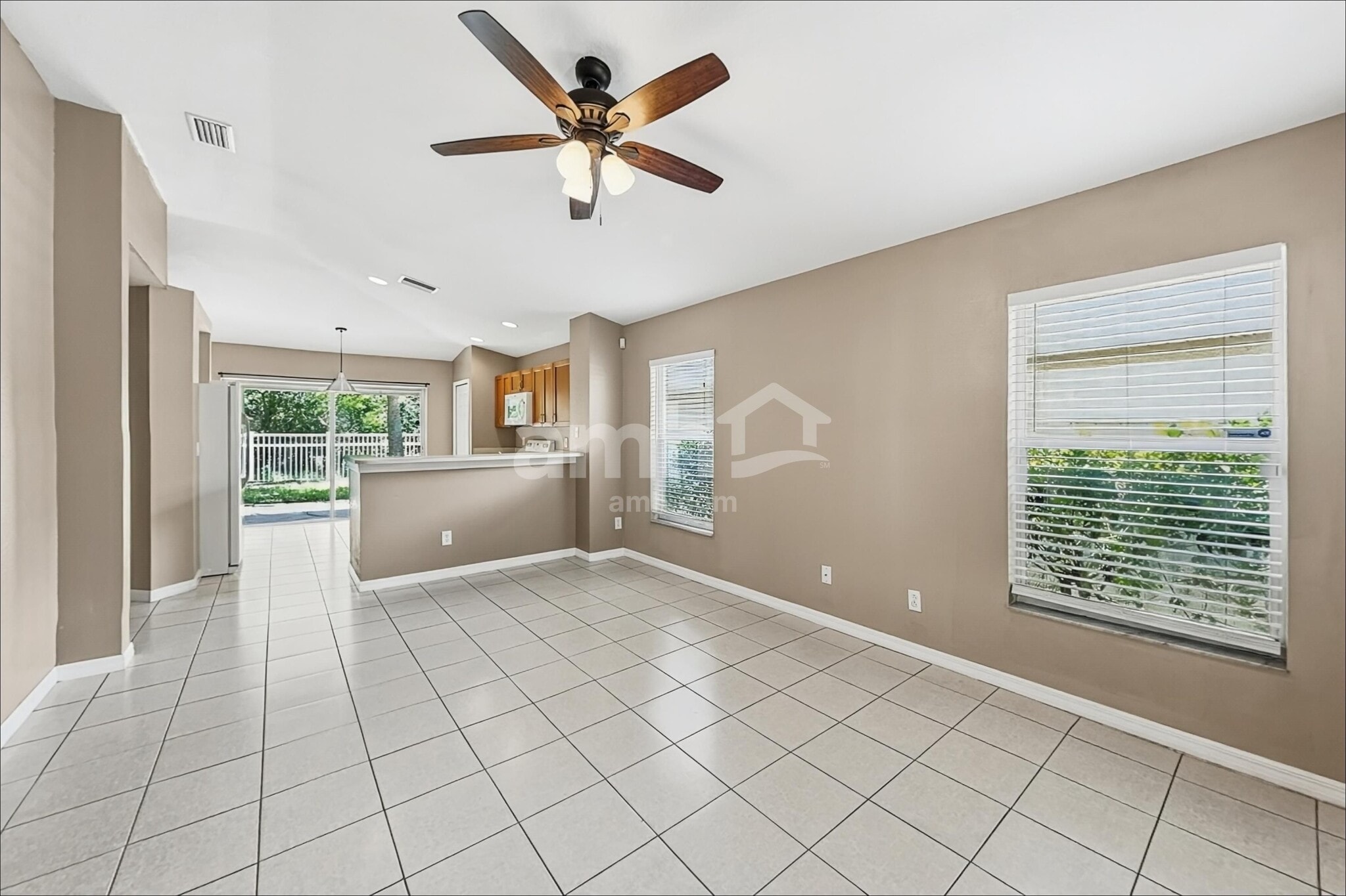 Building Photo - 11505 Crestlake Village Dr