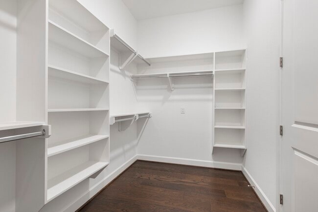 Building Photo - 106 Magnolia Grn St