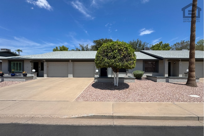 Building Photo - 1Bed/2Bath Furnished House in 55+ Age-Restricted Community in East Mesa!