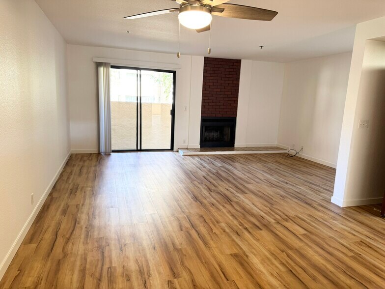 Building Photo - 20709 Celeste Cir