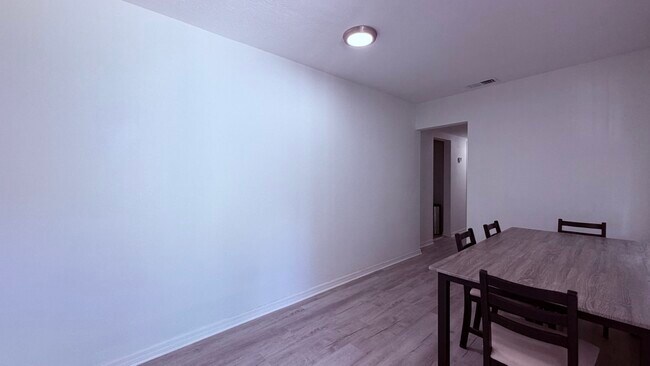Building Photo - 5224 Bragg Rd