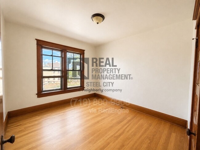 Building Photo - 212 W Evans Ave