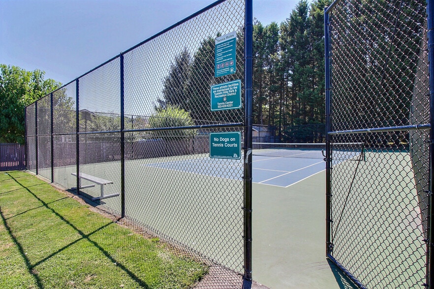 Building Photo - 16606 Southwest Barsotti Street