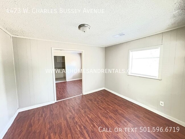 Building Photo - 4423 W Charles Bussey Ave