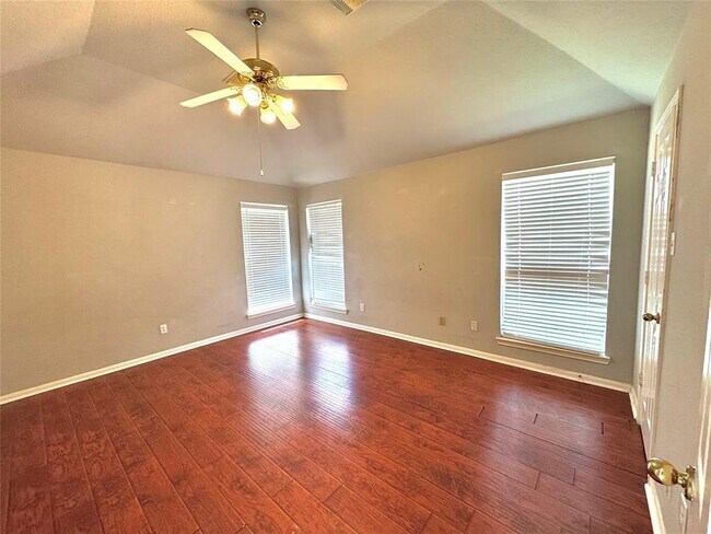 Building Photo - 19218 Misty Cove Dr