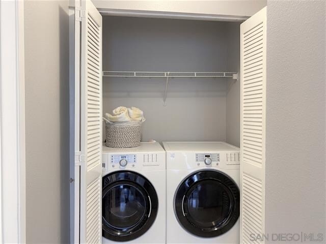 Building Photo - 7415 Charmant Dr