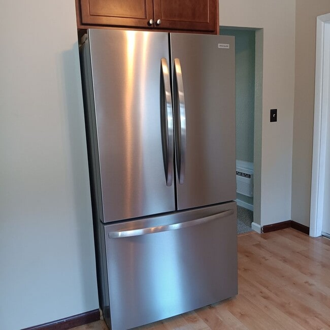 Building Photo - Charming Place To Call Home in Salem