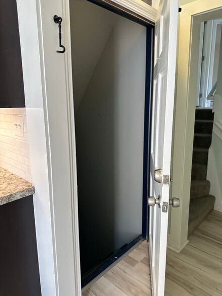 Building Photo - 241 Bartlett St