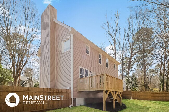 Building Photo - 125 Sleepy Creek Dr