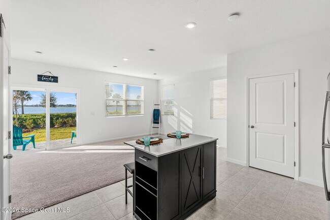 Building Photo - 1199 Bluewater Ln