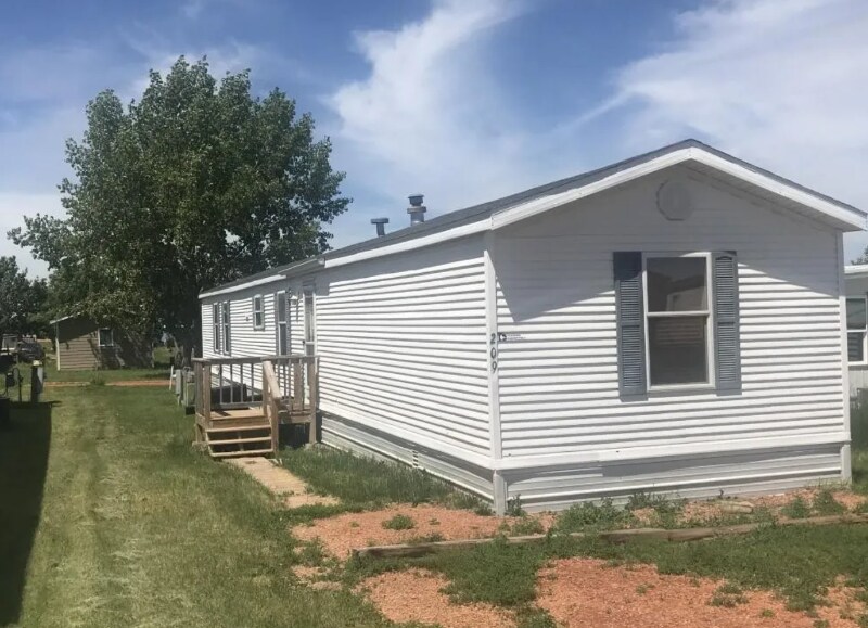 Building Photo - 209 2nd St SW