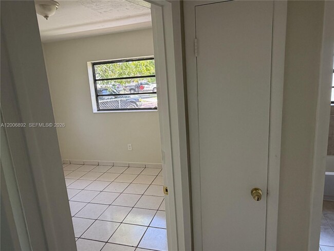 Building Photo - 10375 SW 152nd Terrace